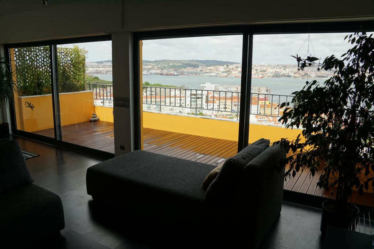 Penthouse Bellevue Appartamento Almada Esterno foto