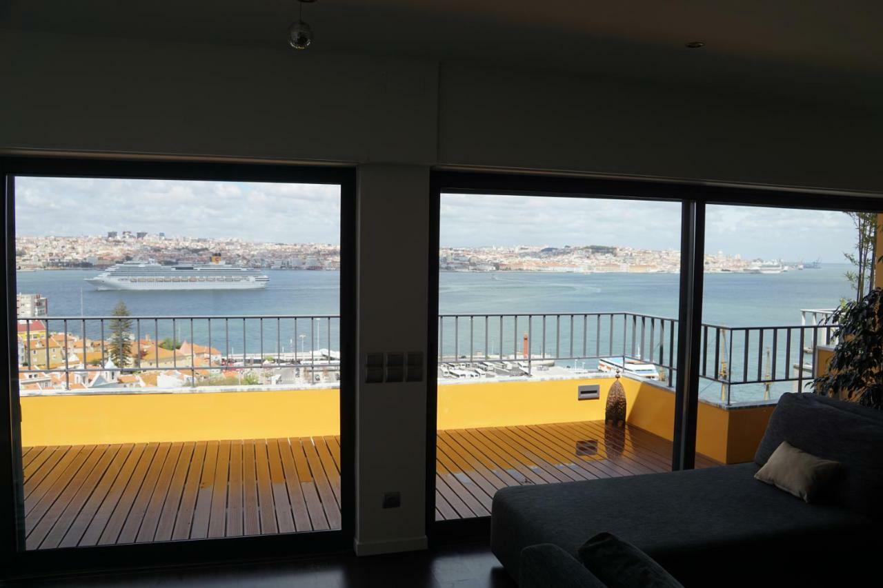 Penthouse Bellevue Appartamento Almada Esterno foto