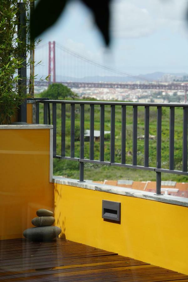 Penthouse Bellevue Appartamento Almada Esterno foto