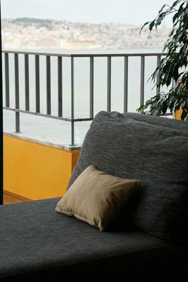 Penthouse Bellevue Appartamento Almada Esterno foto